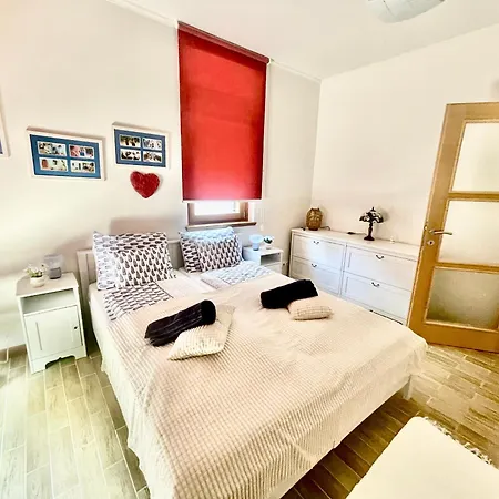 Capri Tiszaparti Vendeghaz Pensionat *