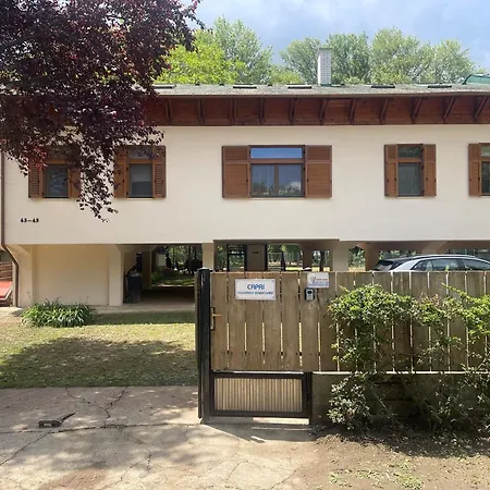 Pensionat Capri Tiszaparti Vendeghaz Rakamaz